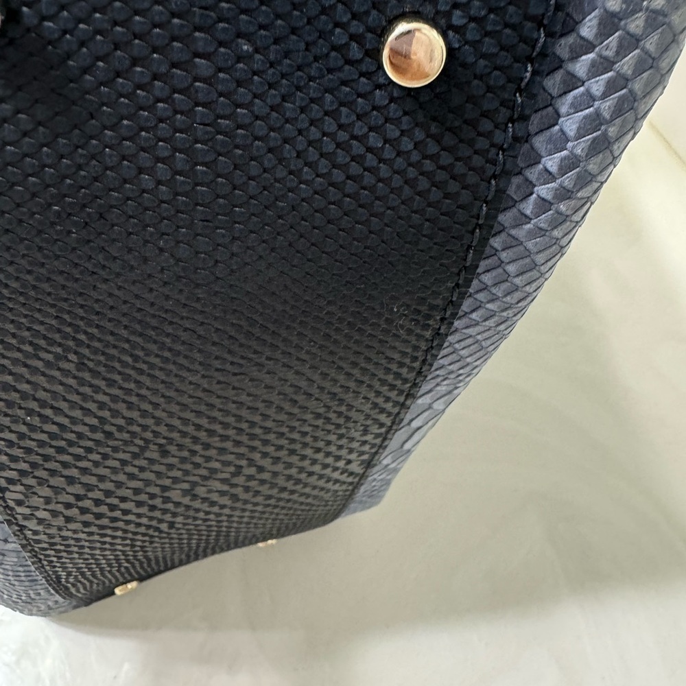 Like new Navy Kate Spade Tote with denim interior - Picture 4 of 7
